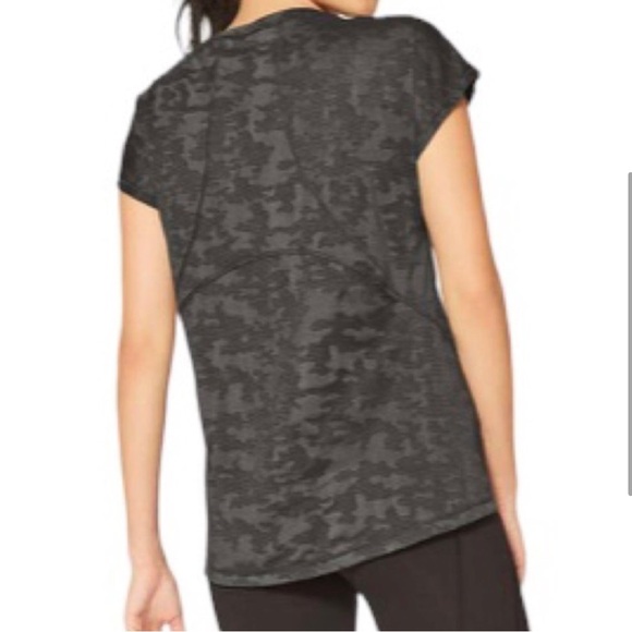 Lululemon Black Camo Miles Ahead Tee - Picture 4 of 9